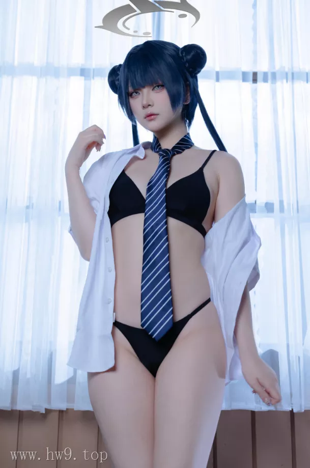 屿鱼 – No.066 蔚蓝档案 妃咲JK[61P-798.2M]