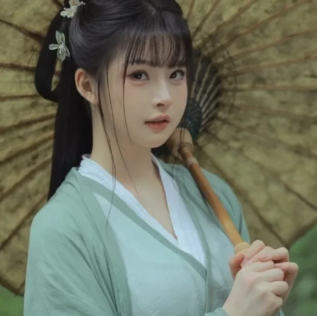 白莉爱吃巧克力丨COS合集[已更21期]