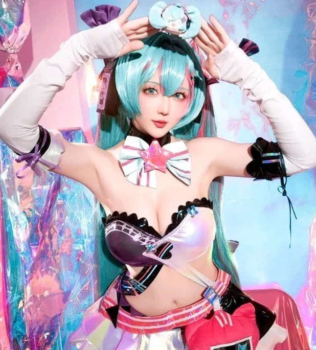 星之迟迟 – NO.238 Miku初音未来 喵斯快跑[73P-117.2M]